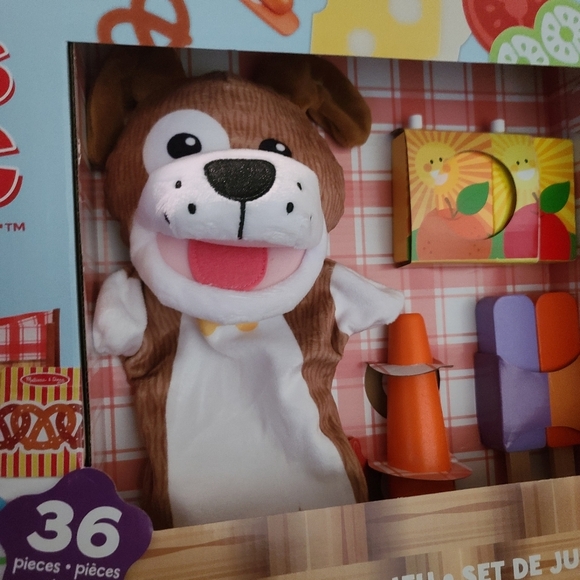 Melissa & Doug Puppy's Picnic play set - Picture 2 of 5